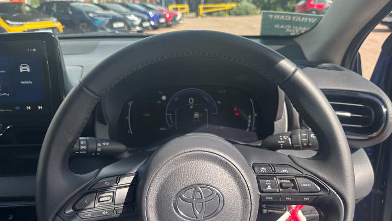 Toyota Yaris 1.5 Hybrid Design 5dr CVT Hybrid Hatchback